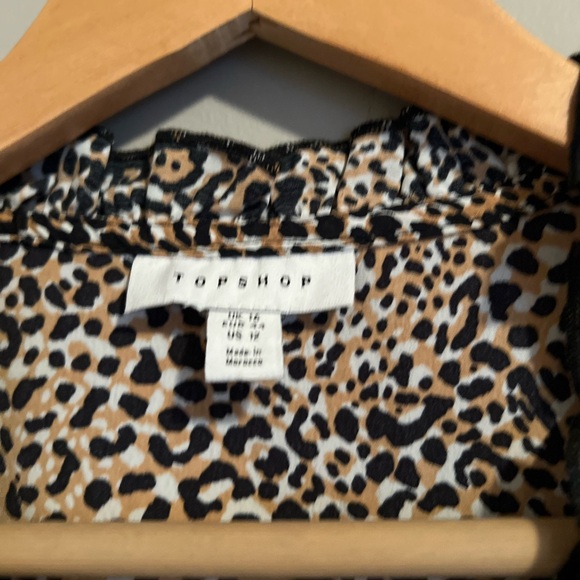 Cream Midi Wrap Dress with Puff Sleeves and V-neck for Casual Work - Picture 4 of 4